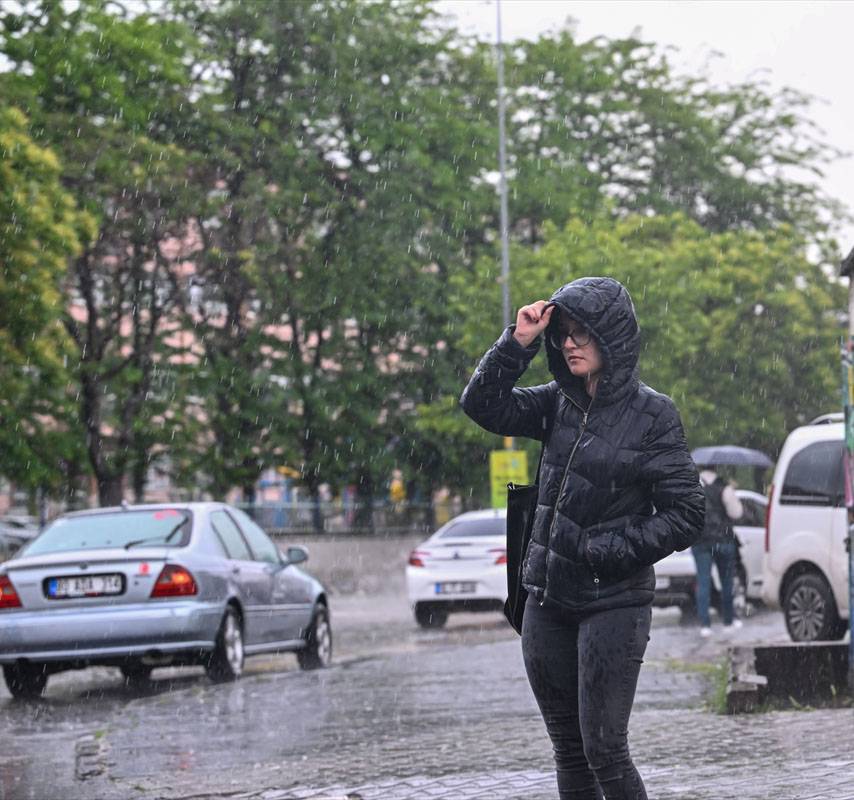 Yağmur Konya’ya giriş yaptı! Yarın daha çok ıslatacak 5